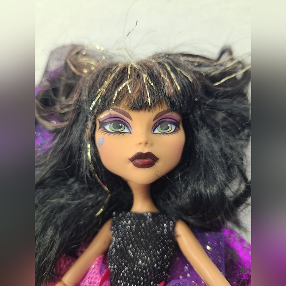 Mattel Monster High Doll Cleo De Nile 1st First Wave GOLD Tinsel Hair - Picture 2 of 9